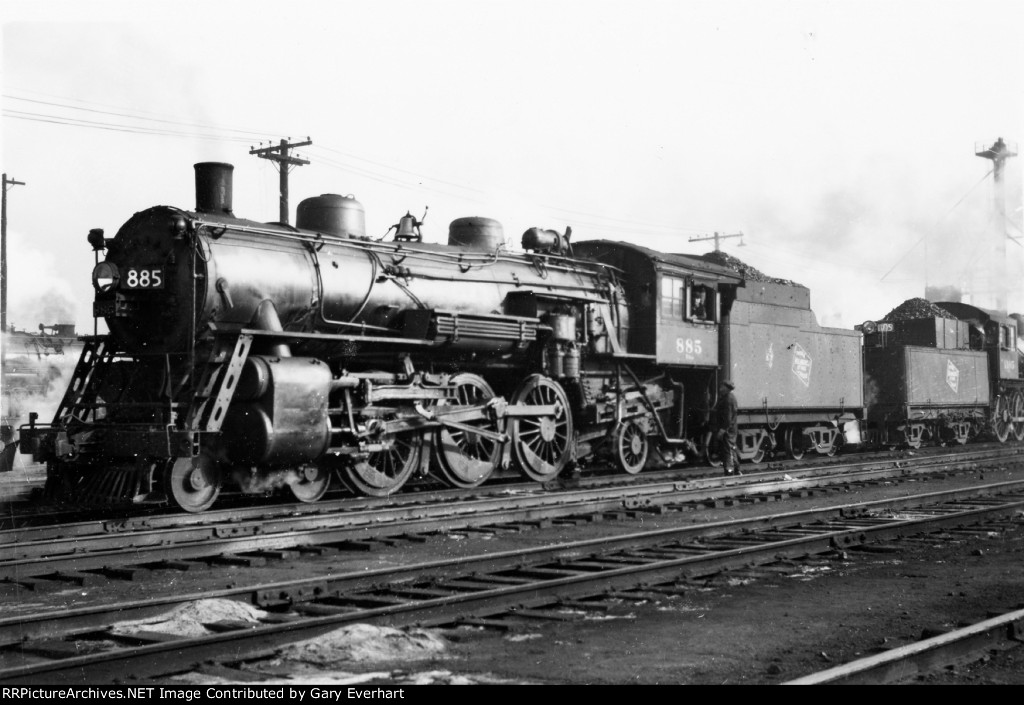 MILW 4-6-2 #885 - Milwaukee Road